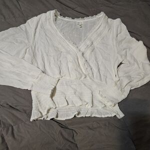 Self E white front snap blouse